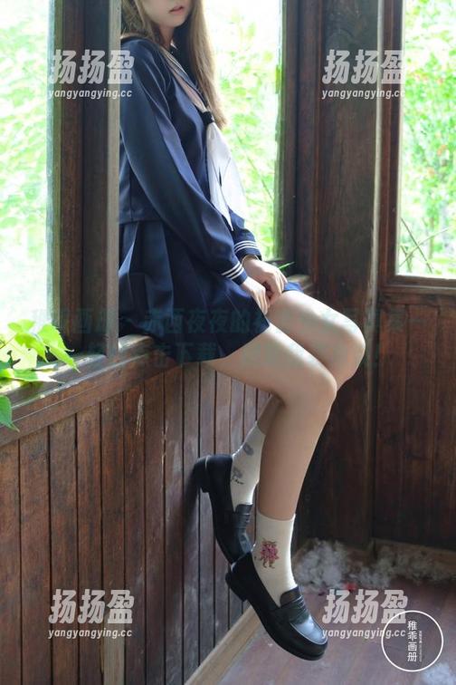 稚乖画册-赤西夜夜 稚乖画册 - 赤西夜夜的初音少女写真集——轻轻点击下载,别跟我装冷淡!