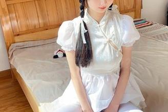 稚乖画册 - 赤西夜夜的“姐姐”，看这个姿势就想问：老姐，你要去哪儿呀？