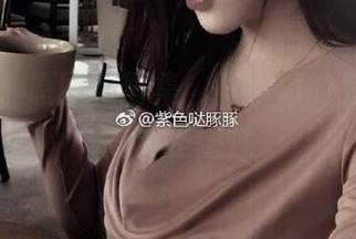 微密圈 - 原图和图集，童小芯的兔女郎姿态真是随性