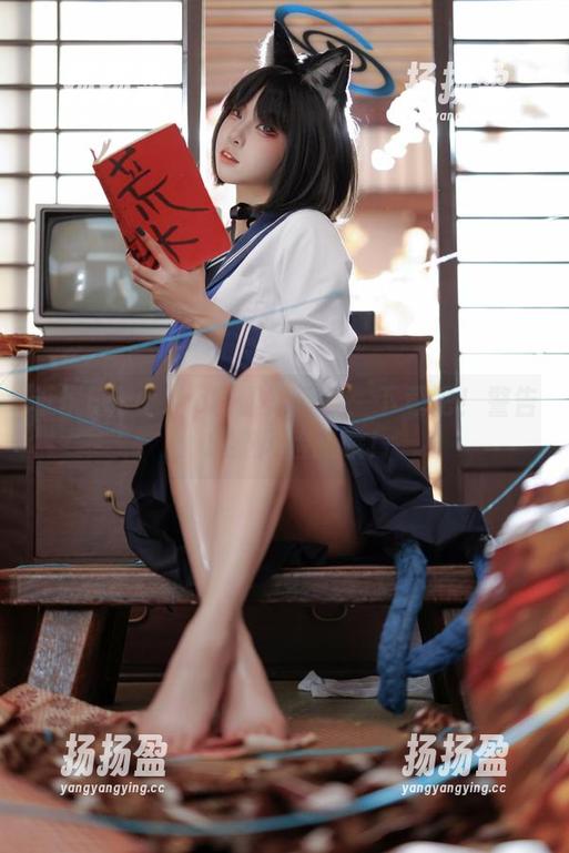 纸悦Etsu_ko制服写真集：下载吧！警告：成瘾风险高哦！