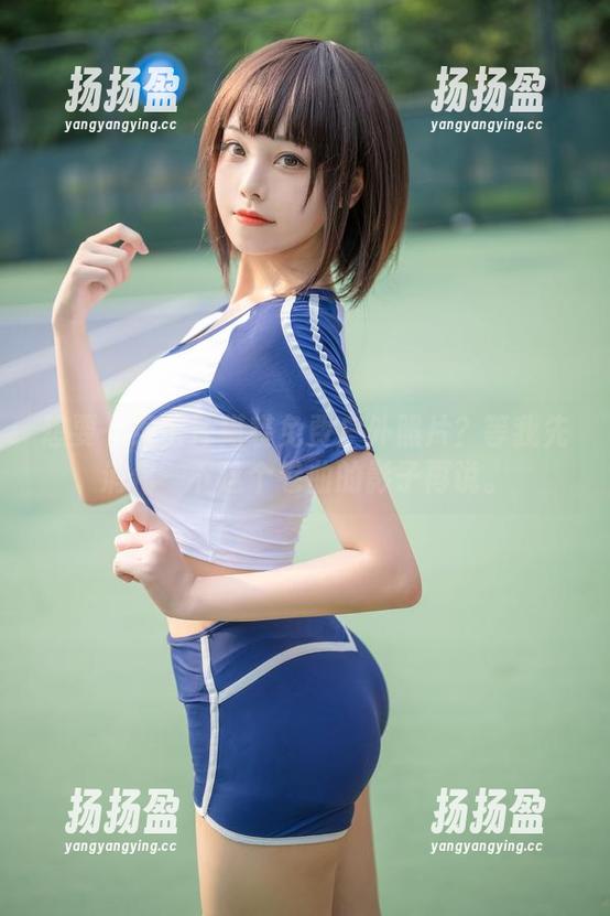 想要一组蜜汁猫裘免费户外照片？等我先消化一下这个卷曲的影子再说。