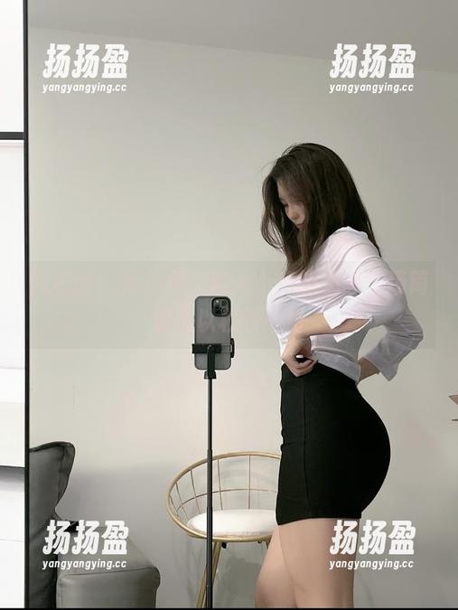 陈大小姐 微密圈 - 照片中,陈大小姐的秘书气场简直可以秒杀一切