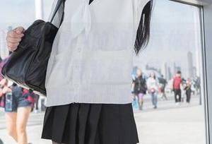 你见过雪琪SAMA的双马尾体操服私房图吗？原图里的气氛就像在参加一场很另类的运动大赛呢。