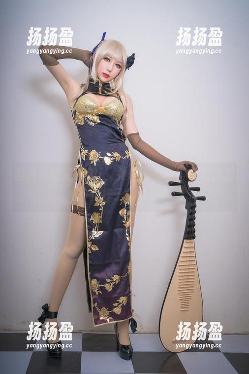 图片里的雯粥粥i，女仆内衣穿得像在找工作的样子，咋办？