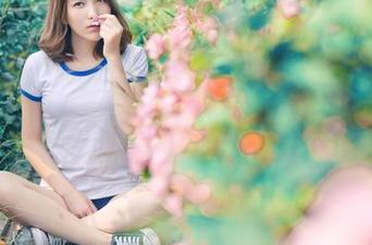 青豆客 - 歆小兔chobits的纯白合集：从头到脚都像走错片场的高级模特！