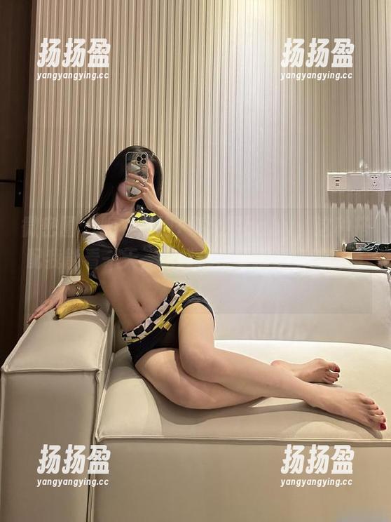 微密圈 - 呃，旗袍+黎允熙baby，这种搭配我能看一天，脑袋都快要撞上电脑屏幕了！