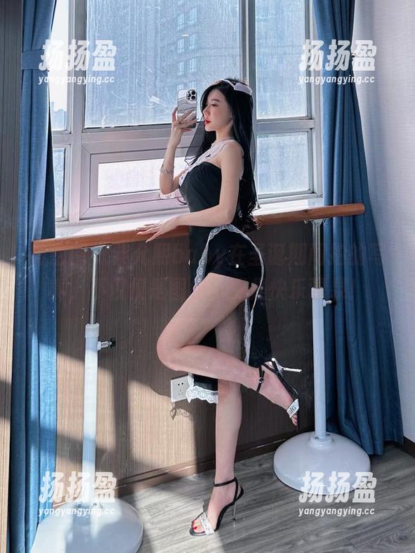 黎允熙baby 微密圈 - 黎允熙baby在圣诞期间拍的写真,不仅仅是图包,更是快乐源泉!